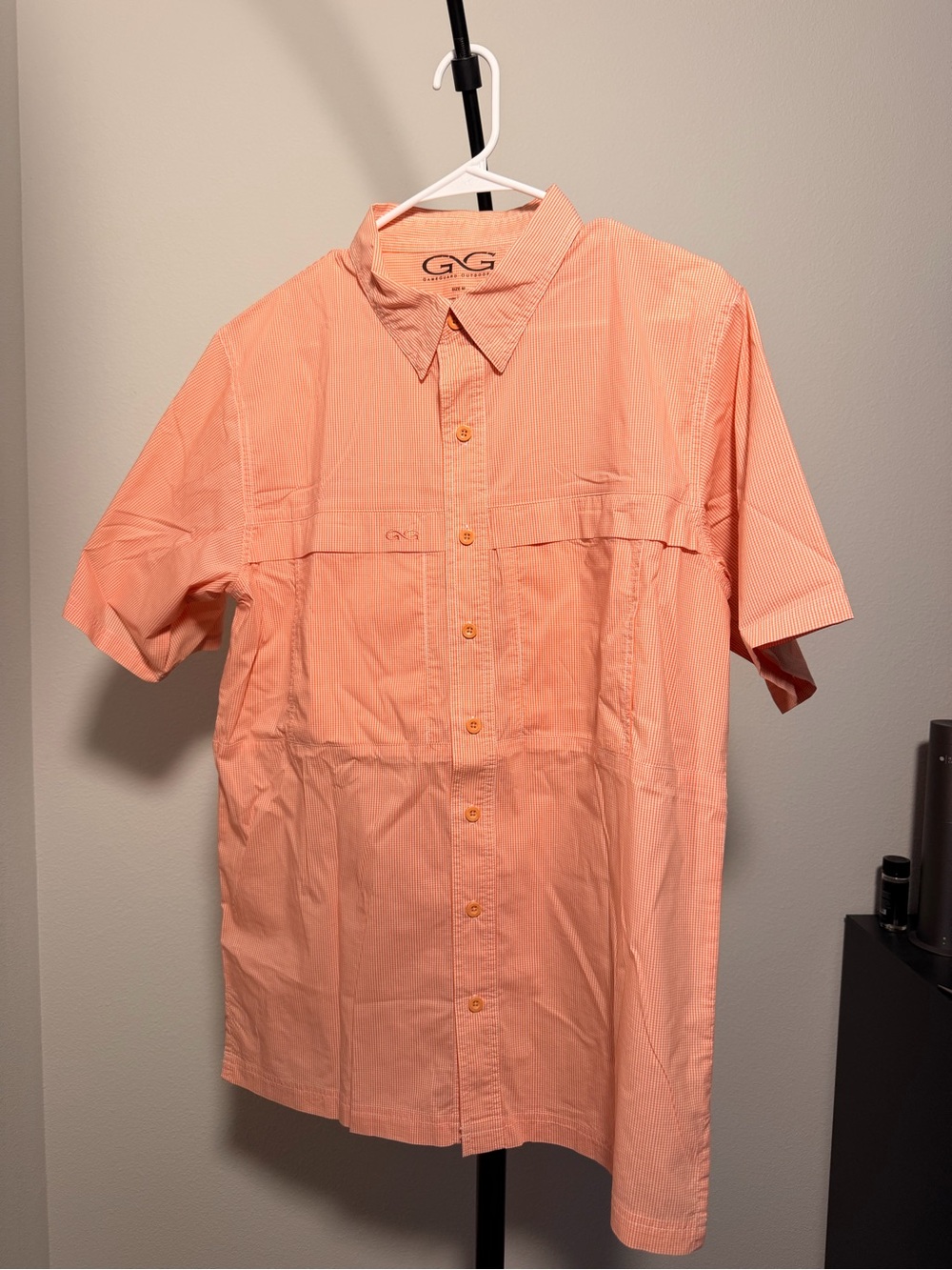 Game Guard Short-Sleeve Button-Up Shirt in Peach